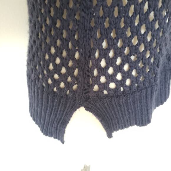 American Eagle Outfitters Winter Wool Snowflake Sweater Size Medium - Picture 5 of 8